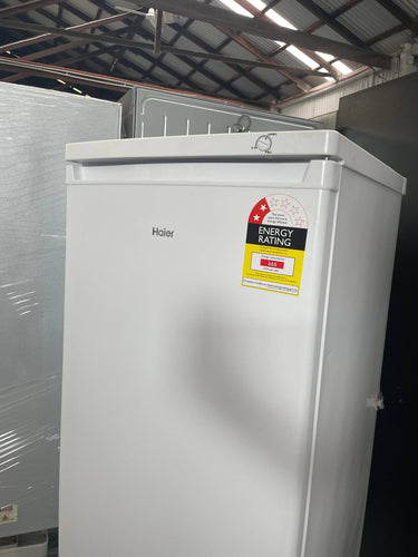 Factory second Haier 168L Upright Freezer HFZ-175 - Second Hand Appliances Geebung